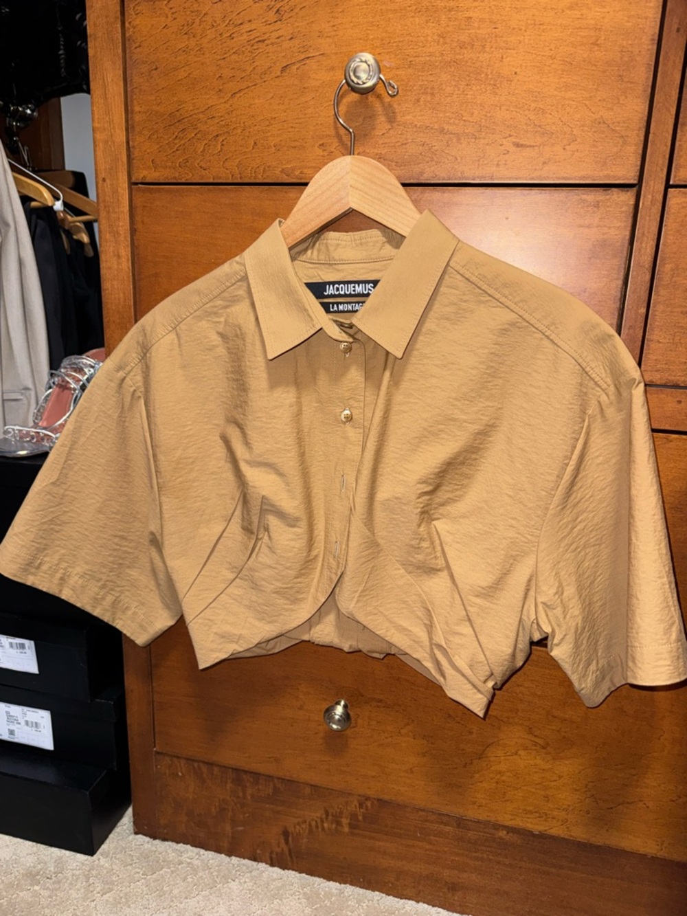 Jacquemus Cropped Tan Button-Front Shirt